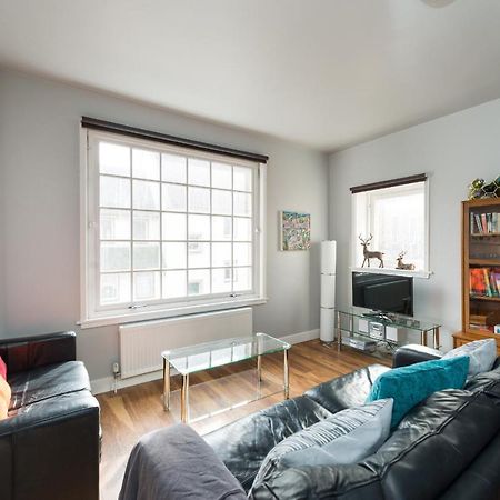Royal Mile Modern Apartment Edinburgh Ngoại thất bức ảnh
