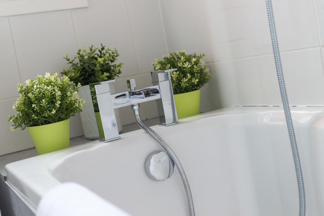 Royal Mile Modern Apartment Edinburgh Ngoại thất bức ảnh