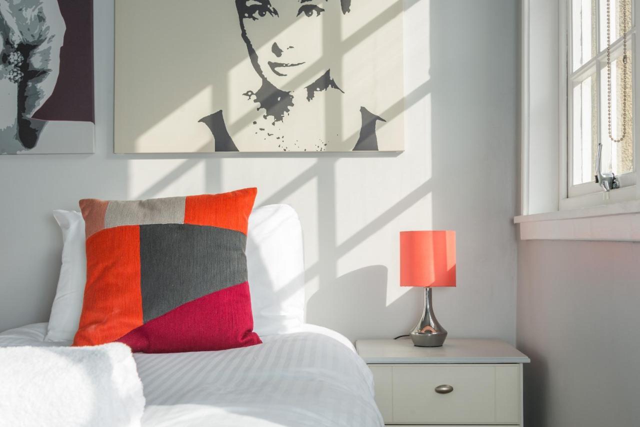 Royal Mile Modern Apartment Edinburgh Ngoại thất bức ảnh